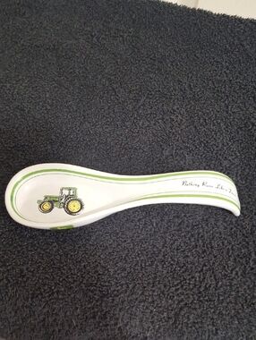 Gibson John Deere Ceramic Spoon Rest - White Green